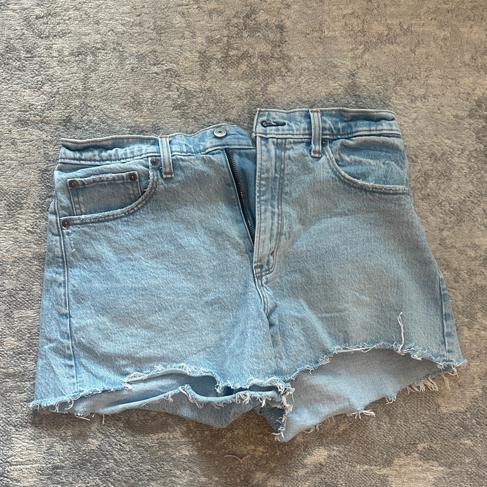 Abercrombie & Fitch 90s relaxed high rise cutoff